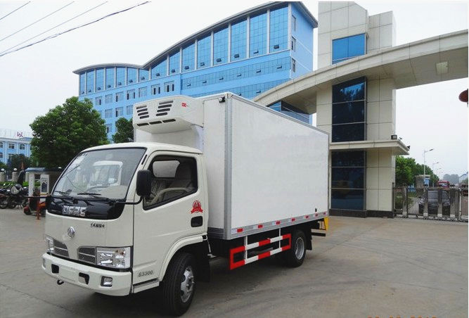 東風(fēng)福瑞卡<a href=http://www.shptsti.com.cn/lcc/ target=_blank class=infotextkey>冷藏車</a>