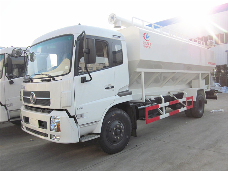 散裝<a href=http://www.shptsti.com.cn/siliaoche/ target=_blank class=infotextkey>飼料車</a>圖片展示